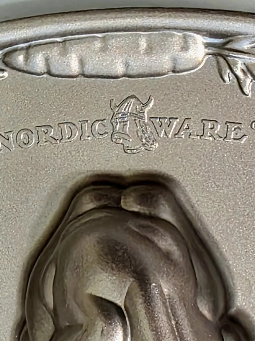 Nordic Ware Baby Bunny Bites Cakelet Pan 12 Mini Cake Cavity 2 Cup Easter Metal